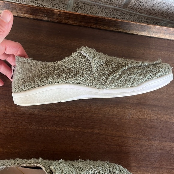 Vionic Beach Slip-On Green Shoes Size 6 - Picture 7 of 14